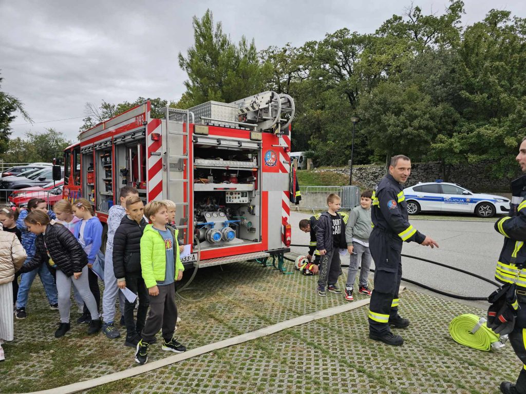 kostrena djeca program (12) kostrena djeca program (12)