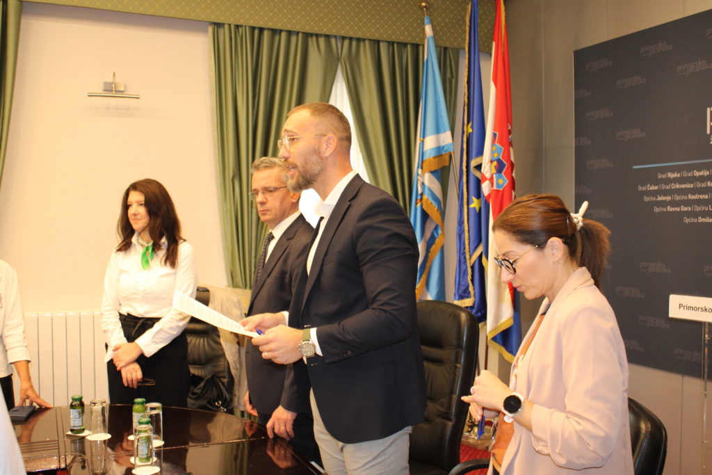 pgz prisega suci (7) pgz prisega suci (7)