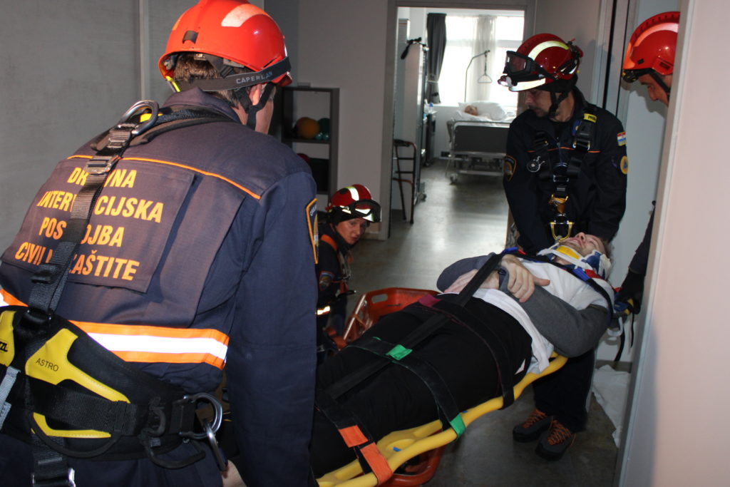 pgz vjezba vatrogasci (12) pgz vjezba vatrogasci (12)