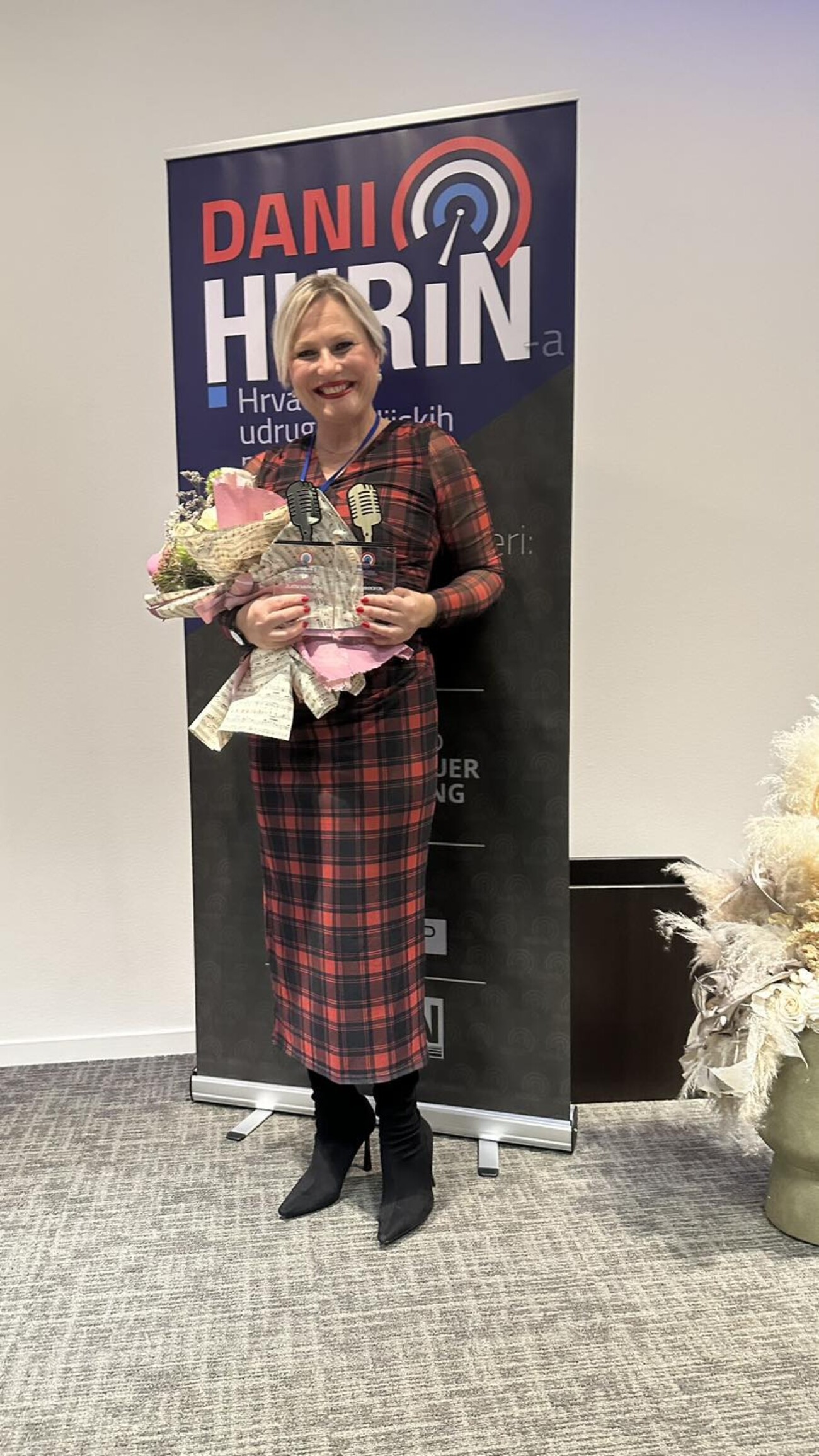 radio korzo nagrada (5) radio korzo nagrada (5)