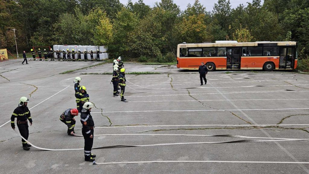 vatrogasci vatrogasni dom spajane (17) vatrogasci vatrogasni dom spajane (17)