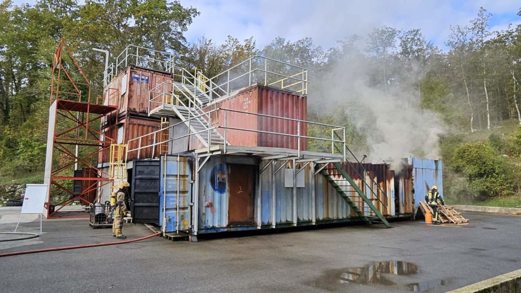 vatrogasci vatrogasni dom spajane (5) vatrogasci vatrogasni dom spajane (5)