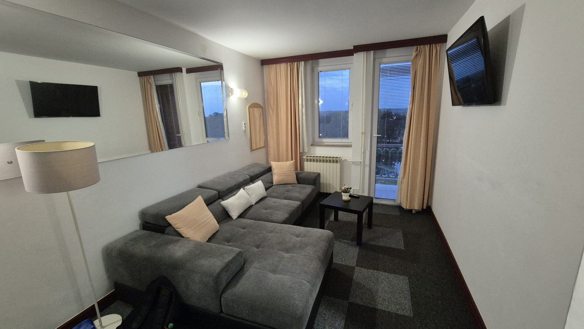 20241018_180707 20241018_180707