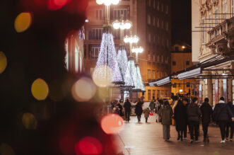 Advent Rijeka paljenje lampica-1