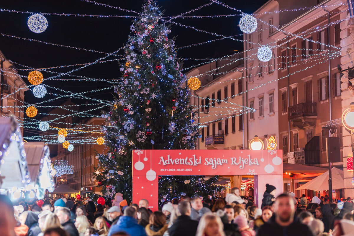 Advent Rijeka paljenje lampica-30