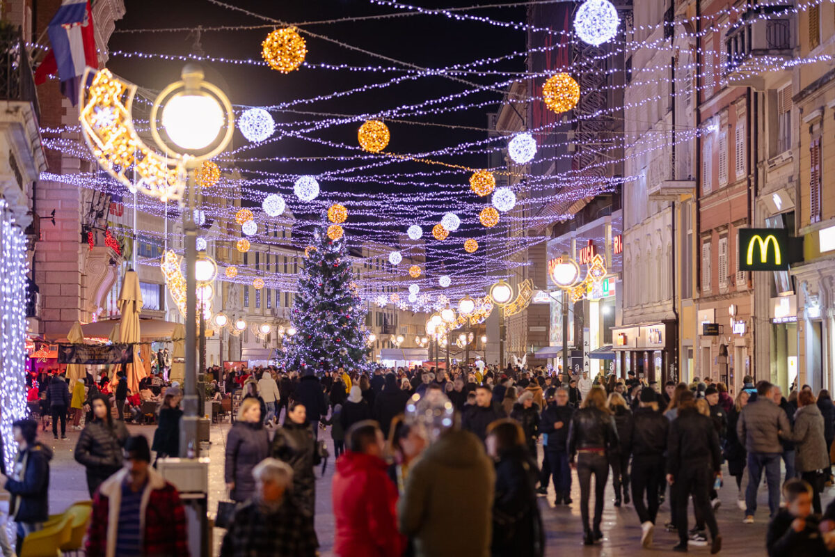 Advent Rijeka paljenje lampica-4