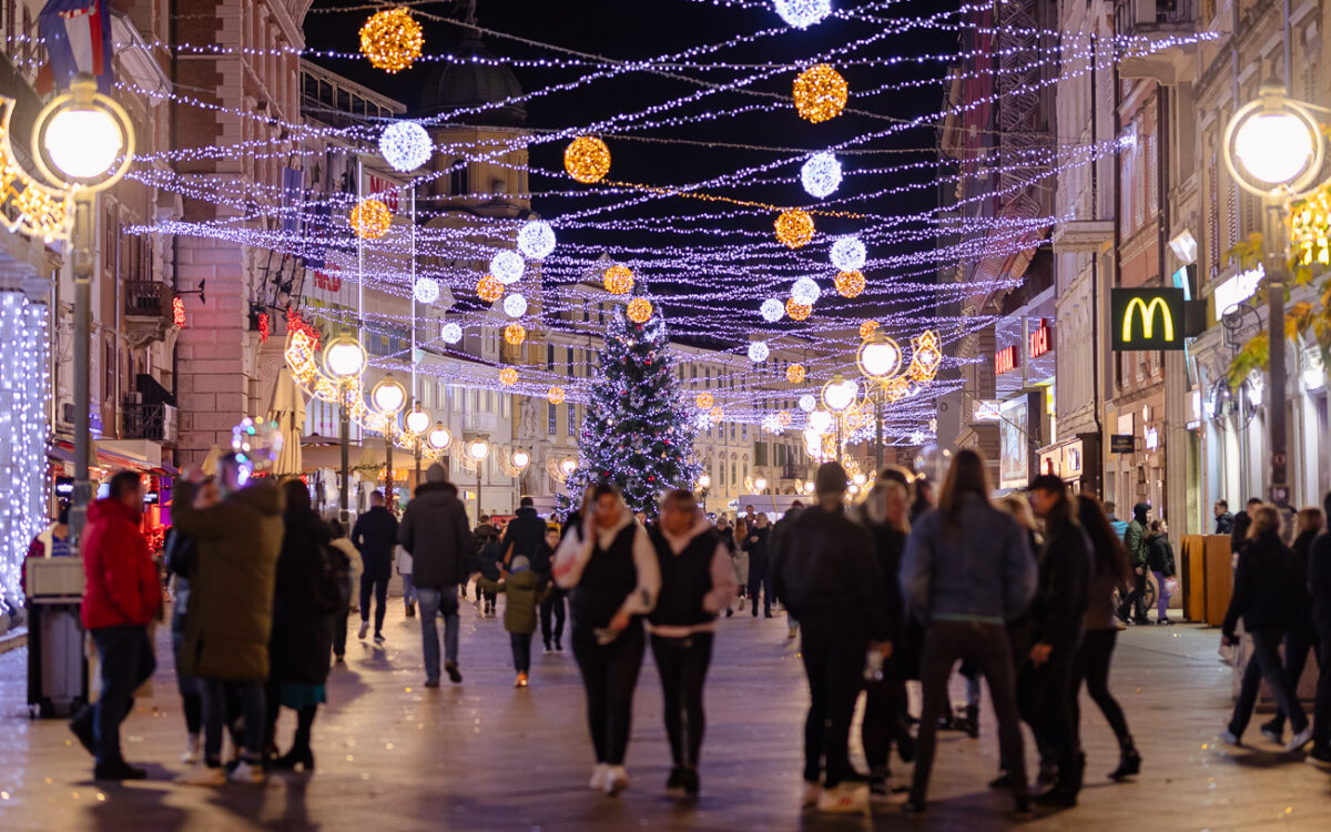 Advent Rijeka paljenje lampica-6