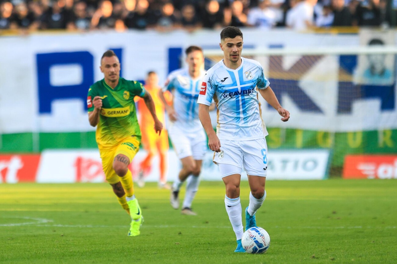 Pula: Istra 1961 i HNK Rijeka sastali se u 12. kolu SuperSport HNL-a Pula: Istra 1961 i HNK Rijeka sastali se u 12. kolu SuperSport HNL-a