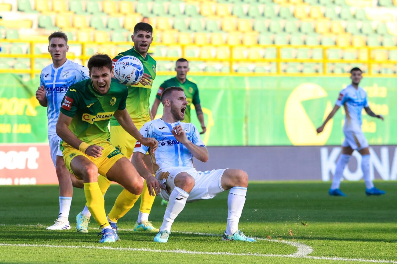 Pula: Istra 1961 i HNK Rijeka sastali se u 12. kolu SuperSport HNL-a Pula: Istra 1961 i HNK Rijeka sastali se u 12. kolu SuperSport HNL-a