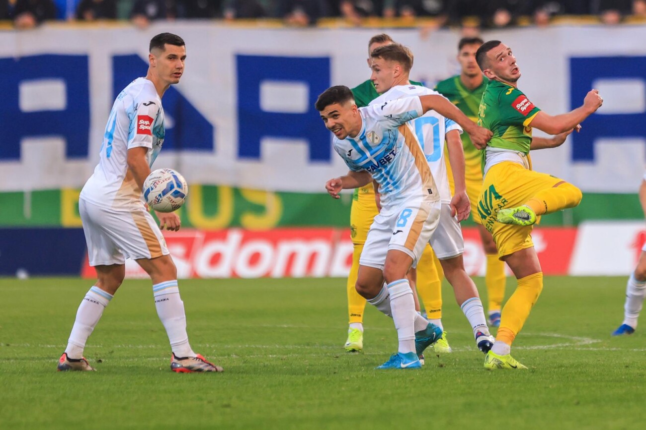 Pula: Istra 1961 i HNK Rijeka sastali se u 12. kolu SuperSport HNL-a Pula: Istra 1961 i HNK Rijeka sastali se u 12. kolu SuperSport HNL-a