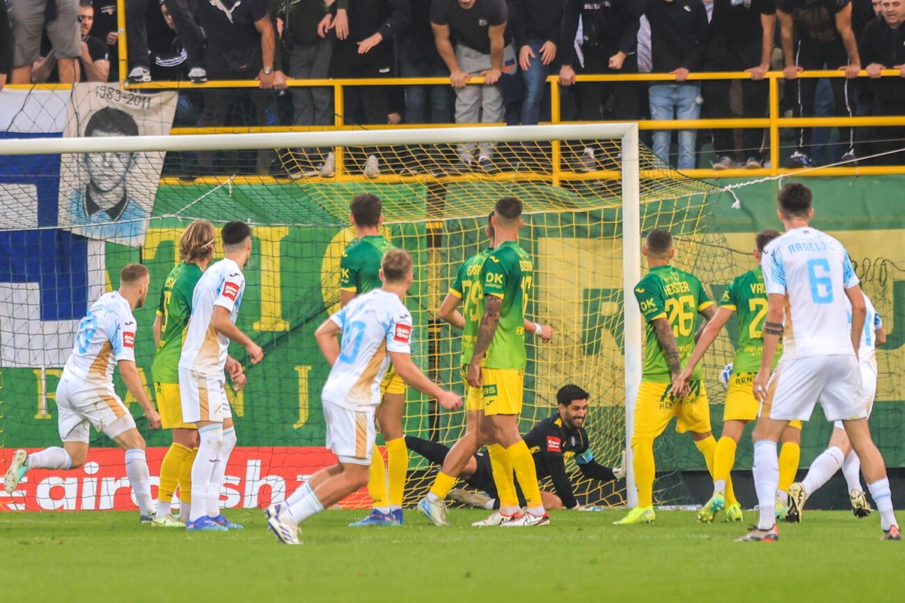 Pula: Istra 1961 i HNK Rijeka sastali se u 12. kolu SuperSport HNL-a Pula: Istra 1961 i HNK Rijeka sastali se u 12. kolu SuperSport HNL-a