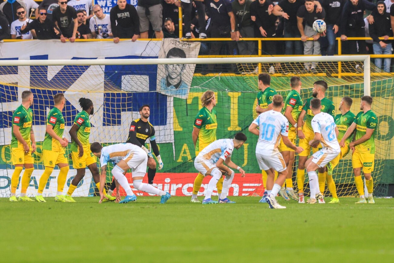 Pula: Istra 1961 i HNK Rijeka sastali se u 12. kolu SuperSport HNL-a Pula: Istra 1961 i HNK Rijeka sastali se u 12. kolu SuperSport HNL-a