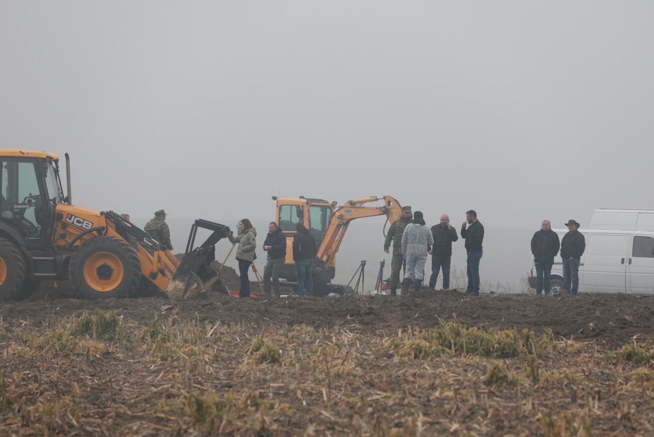 U blizini Vukovara otkrivena grobnica s posmrtnim ostatcima stradalih u Domovinskom ratu U blizini Vukovara otkrivena grobnica s posmrtnim ostatcima stradalih u Domovinskom ratu