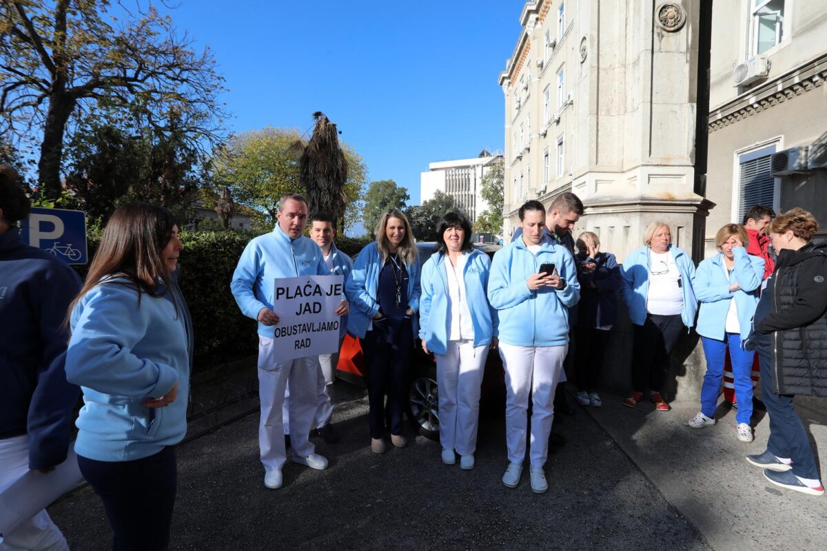 Rijeka: Štrajk medicinskih djelatnika u KBC-u Rijeka