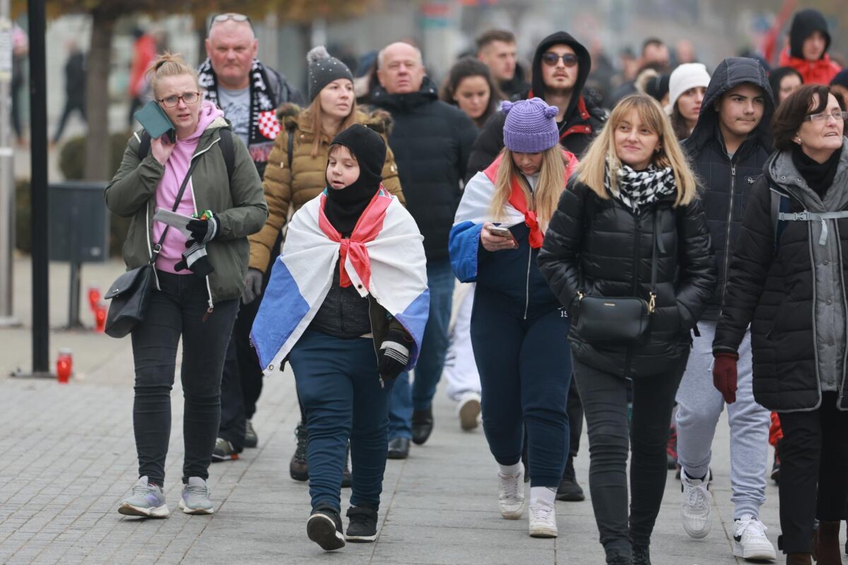 Vukovar: Okupljanje uoči obilježavanja 33. obljetnice stradanja Vukovara