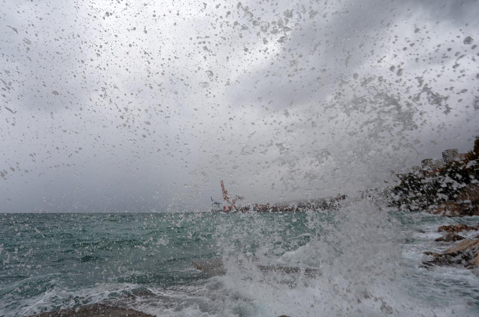 Rijeka: Jako jugo na moru pred Rijekom Rijeka: Jako jugo na moru pred Rijekom