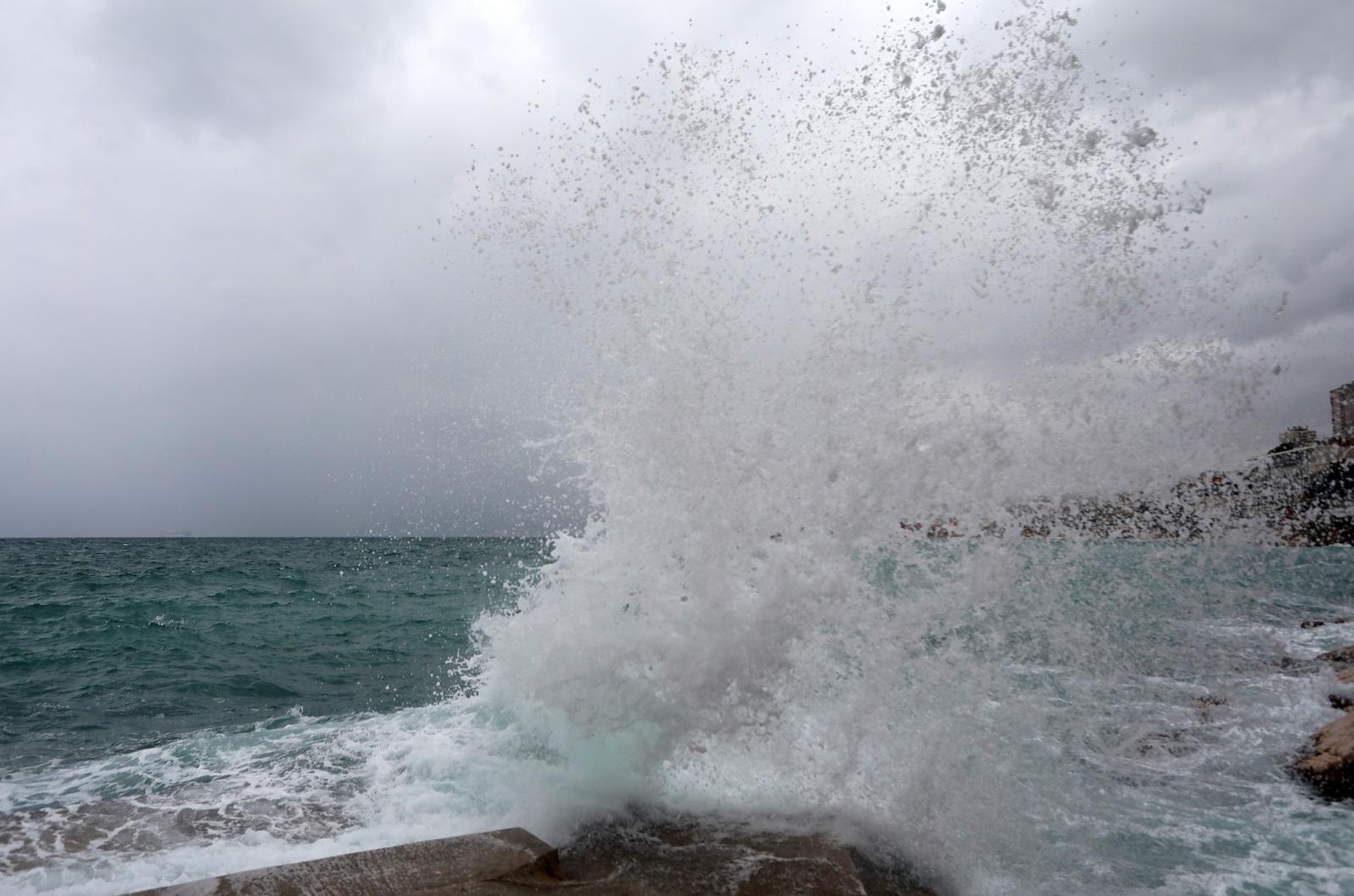 Rijeka: Jako jugo na moru pred Rijekom Rijeka: Jako jugo na moru pred Rijekom