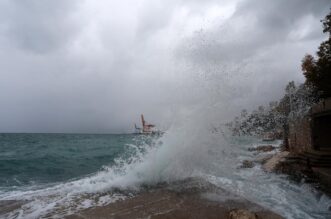 Rijeka: Jako jugo na moru pred Rijekom