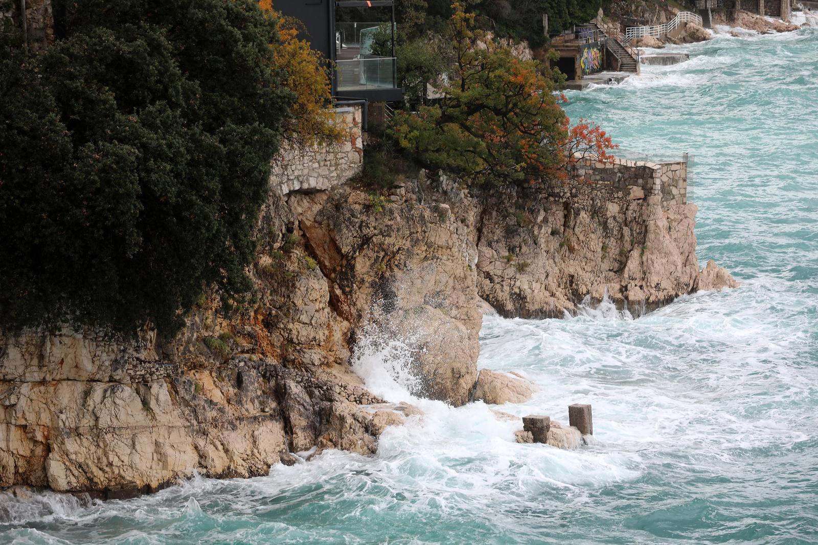 Rijeka: Jako jugo na moru pred Rijekom Rijeka: Jako jugo na moru pred Rijekom