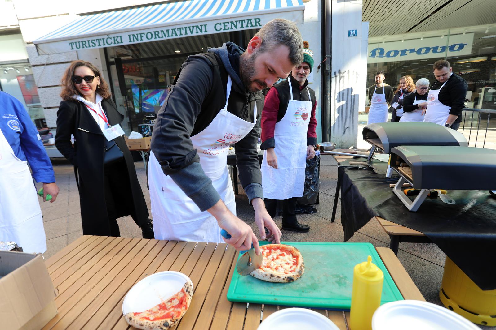 Rijeka: Rije?ki kuhari kuhaju za Melitu Maslak Rijeka: Rije?ki kuhari kuhaju za Melitu Maslak