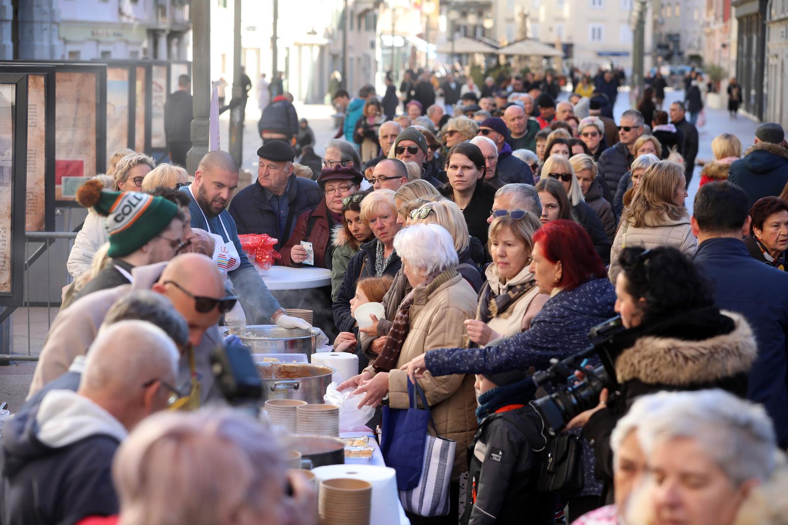 Rijeka: Riječki kuhari kuhaju za Melitu Maslak Rijeka: Riječki kuhari kuhaju za Melitu Maslak
