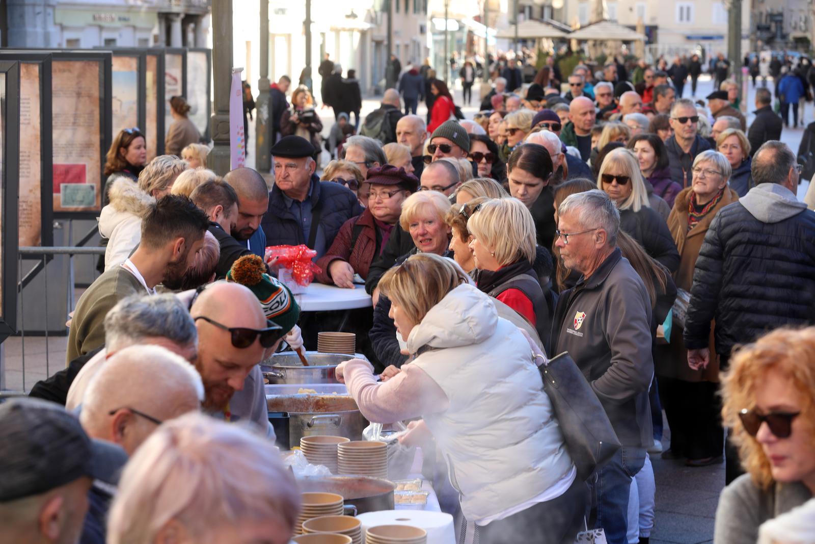 Rijeka: Riječki kuhari kuhaju za Melitu Maslak Rijeka: Riječki kuhari kuhaju za Melitu Maslak