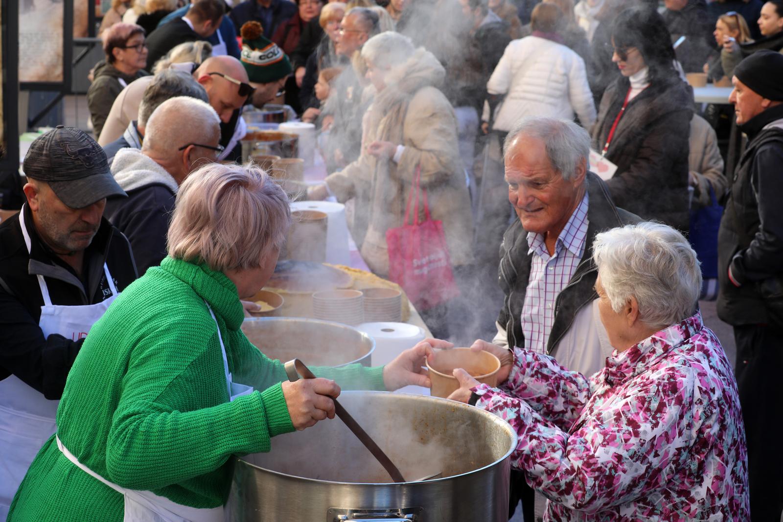 Rijeka: Rije?ki kuhari kuhaju za Melitu Maslak Rijeka: Rije?ki kuhari kuhaju za Melitu Maslak