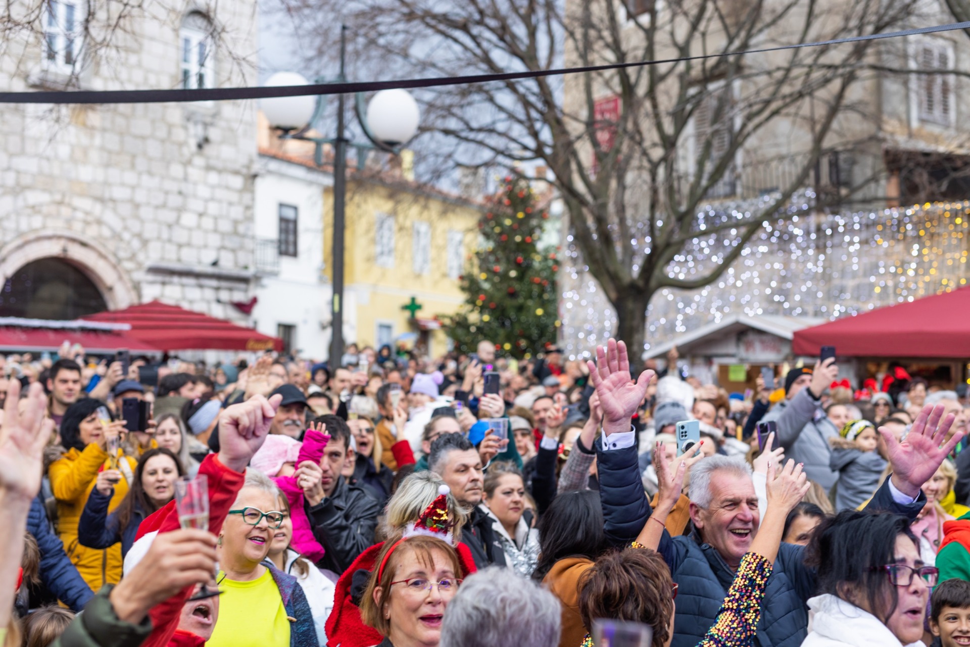 1- Luka Tabako 1- Luka Tabako