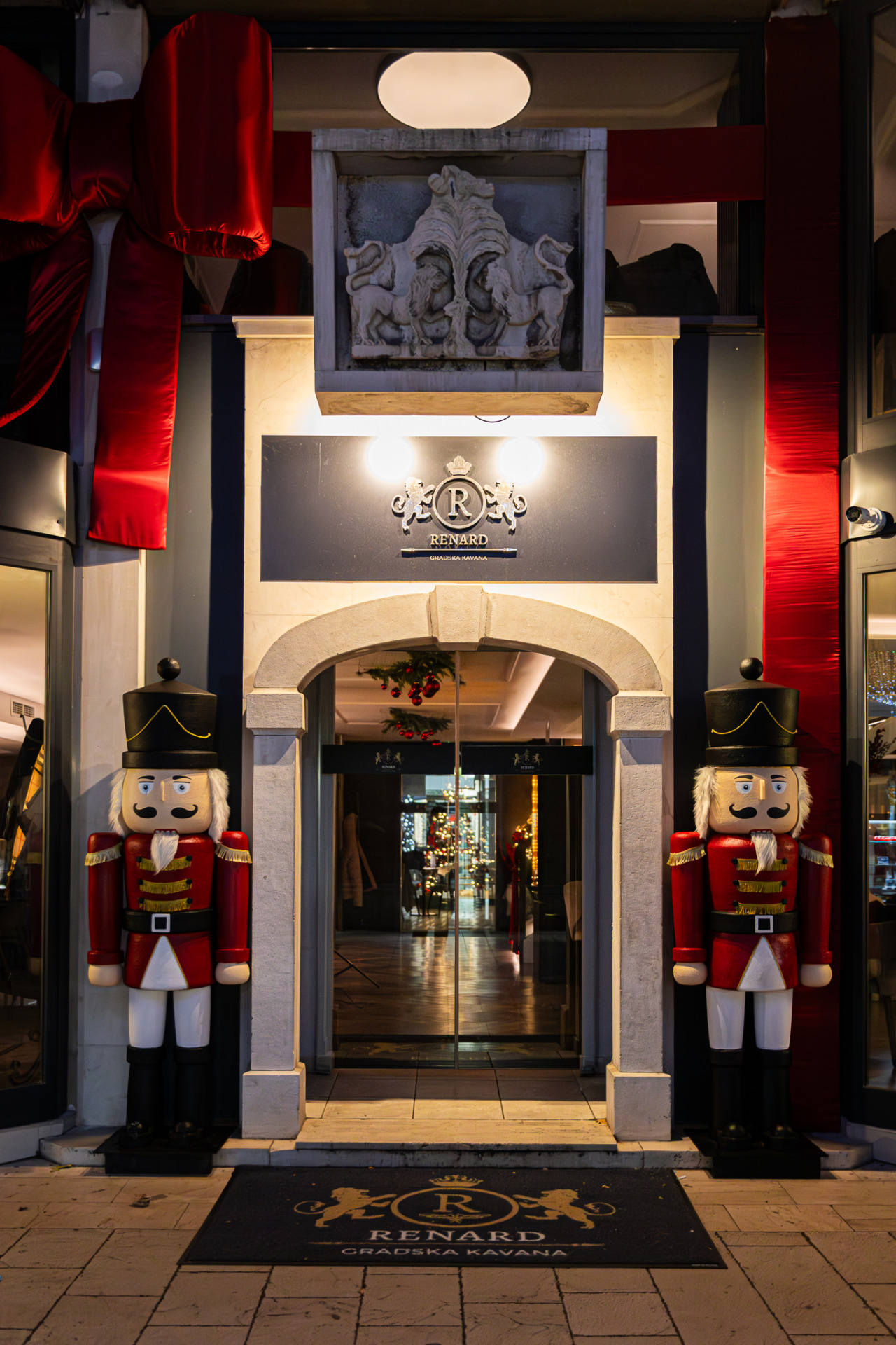 1734960849209 1734960849209