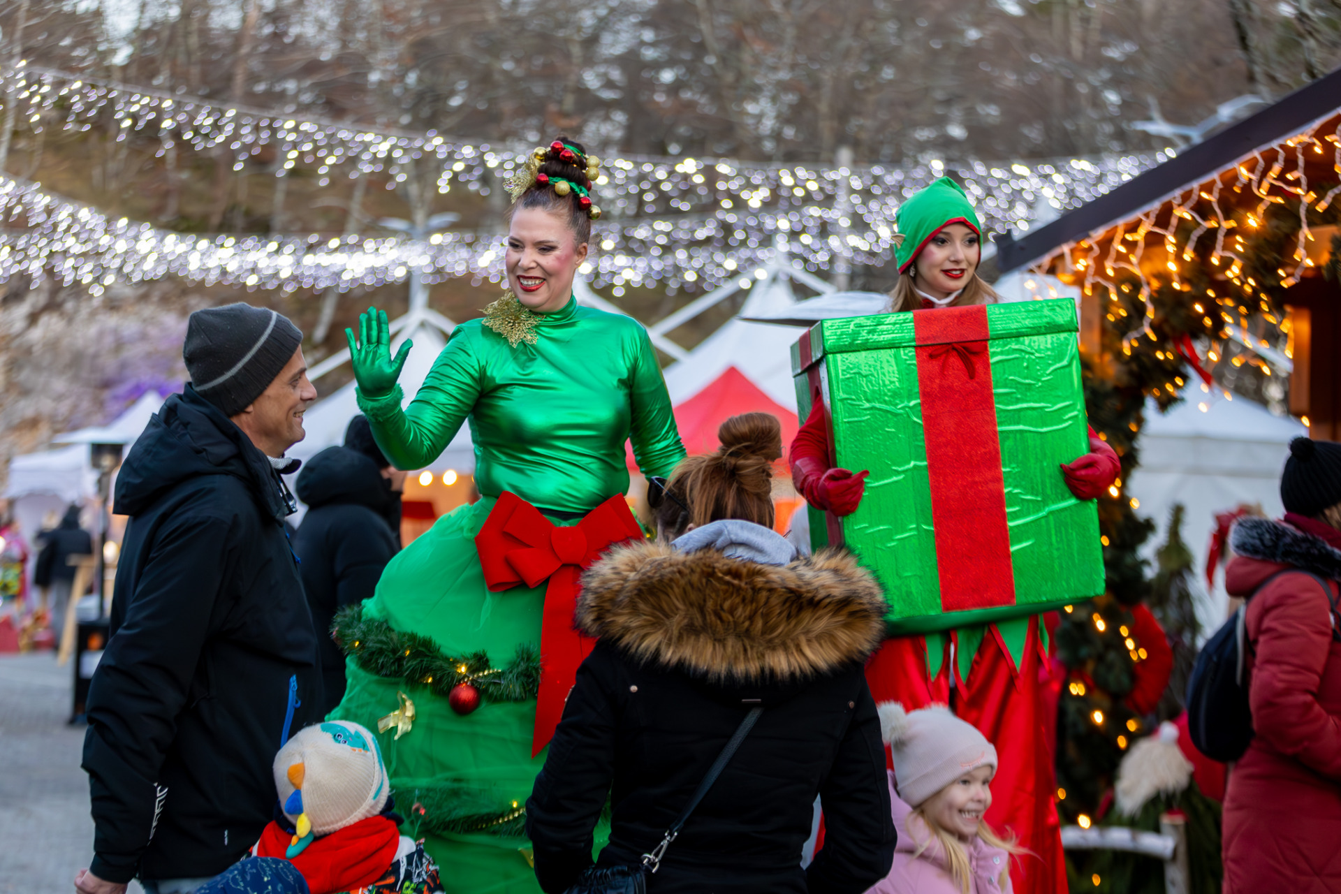 BozicnaBajka2024_PrviDan_OtvorenjeCijeliAlbum_MarinCukVurnekEVENTography (39 of 172) BozicnaBajka2024_PrviDan_OtvorenjeCijeliAlbum_MarinCukVurnekEVENTography (39 of 172)