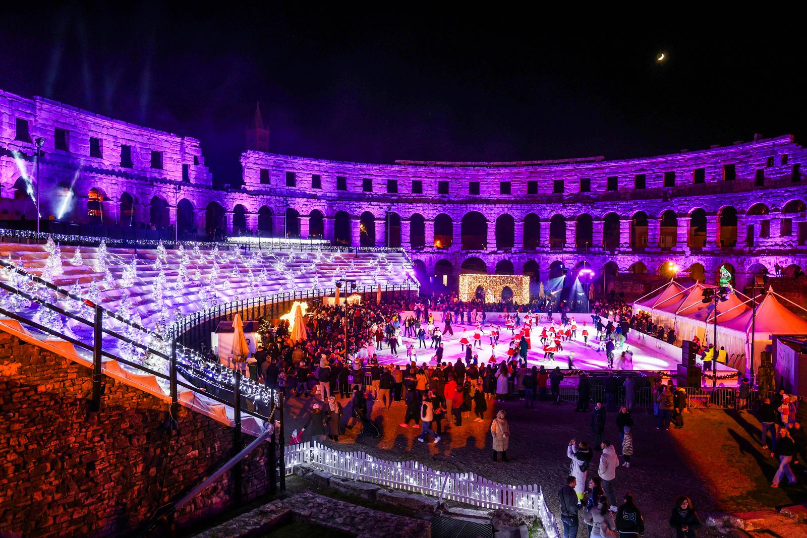 Pula: Jedinstveni advent u pulskoj Areni Pula: Jedinstveni advent u pulskoj Areni