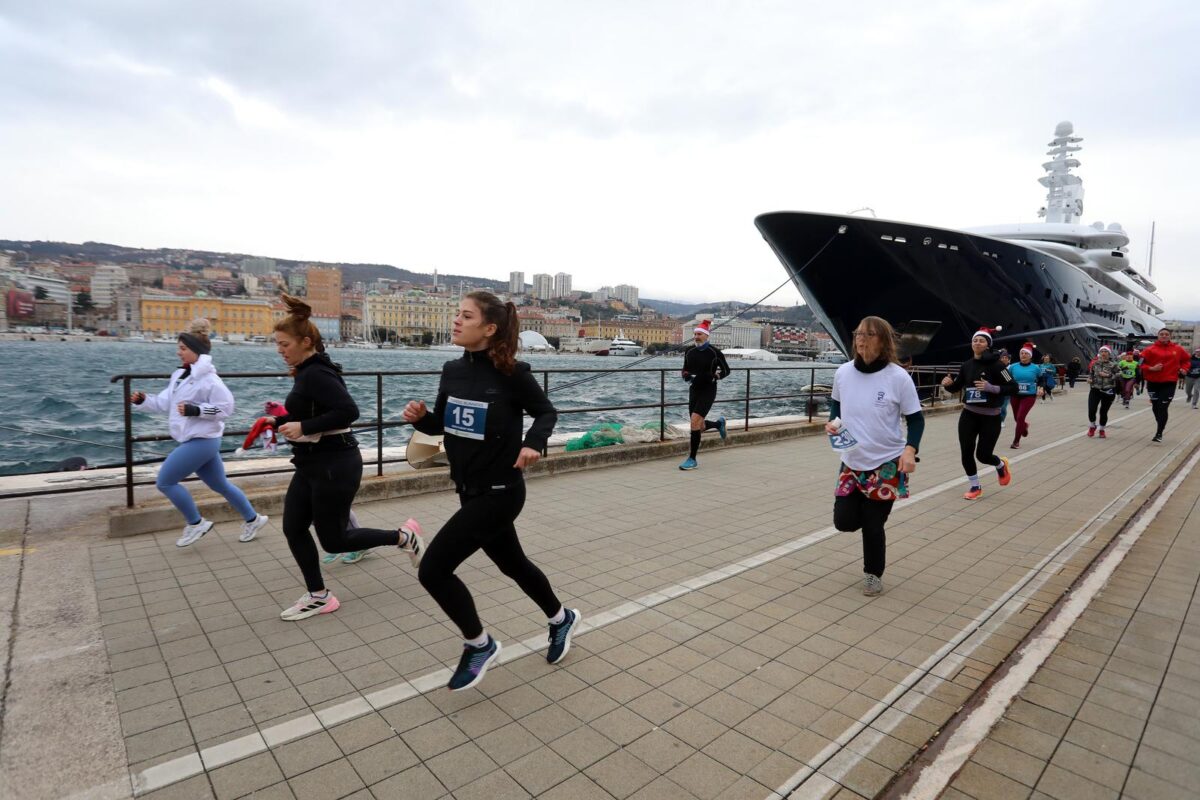 Rijeka: HoHoHo Run 2024 utrka održana je na Mololongu