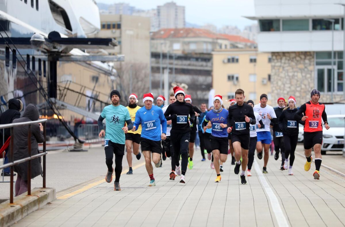 Rijeka: HoHoHo Run 2024 utrka odrana je na Mololongu