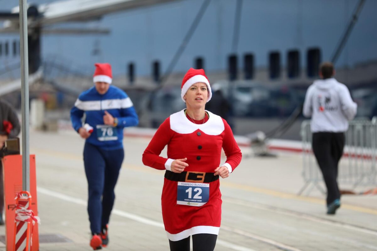 Rijeka: HoHoHo Run 2024 utrka održana je na Mololongu