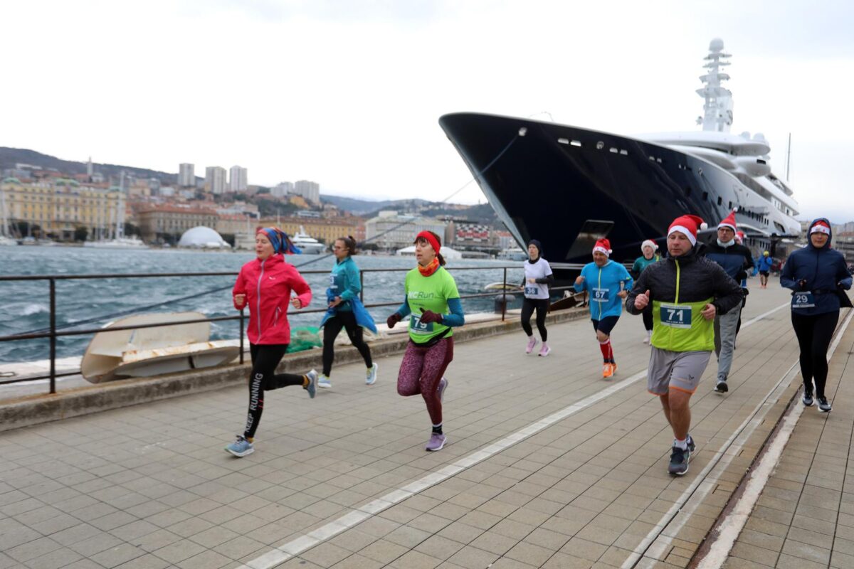 Rijeka: HoHoHo Run 2024 utrka odrana je na Mololongu