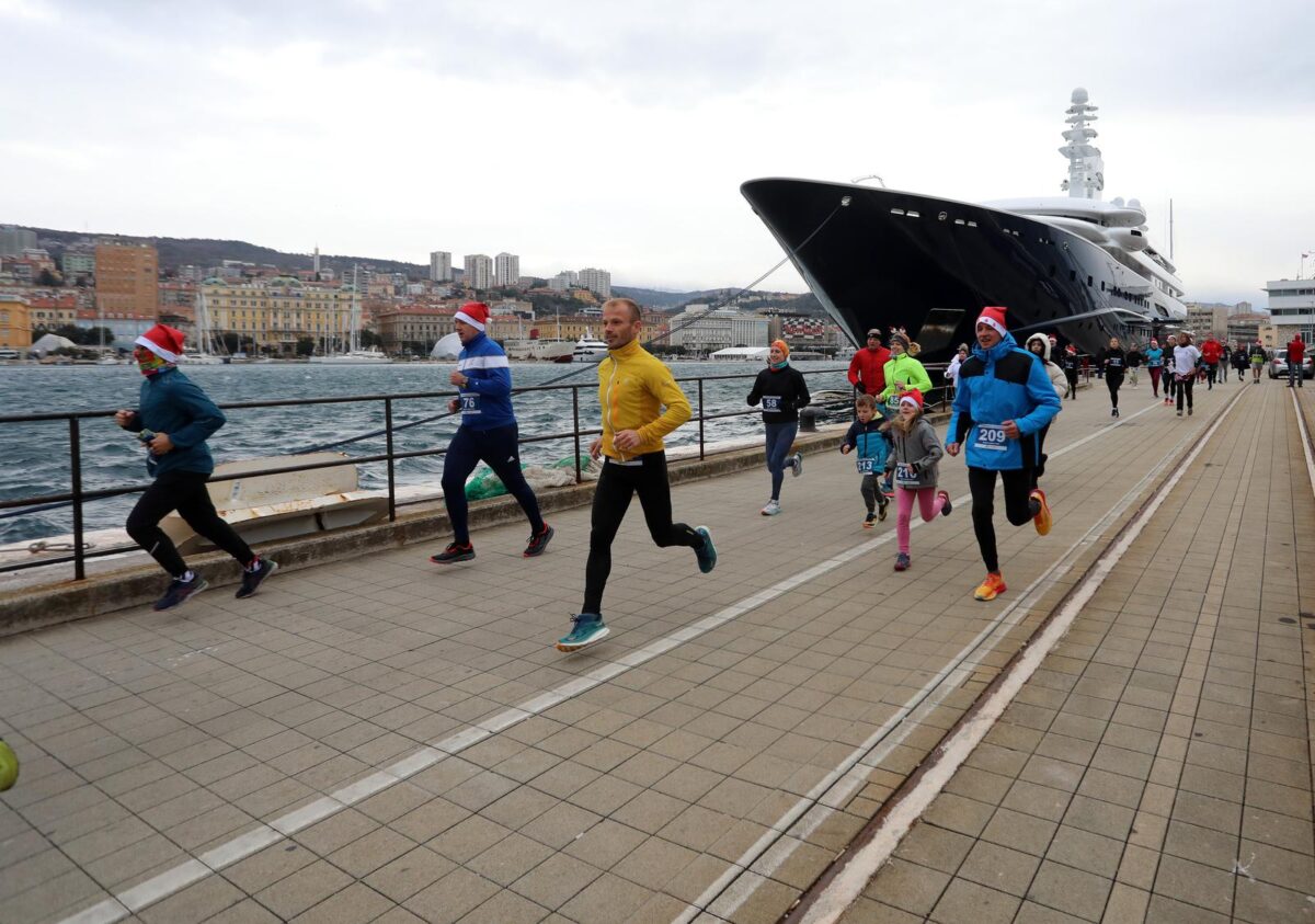 Rijeka: HoHoHo Run 2024 utrka odrana je na Mololongu