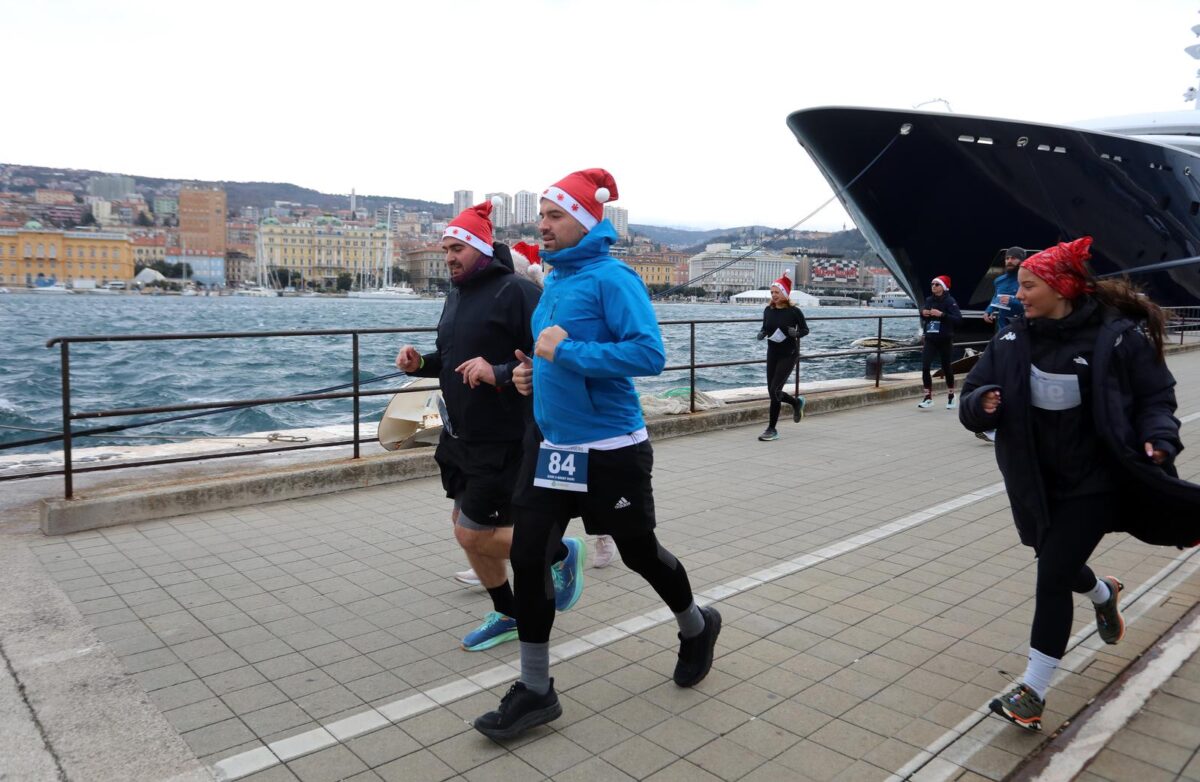 Rijeka: HoHoHo Run 2024 utrka održana je na Mololongu