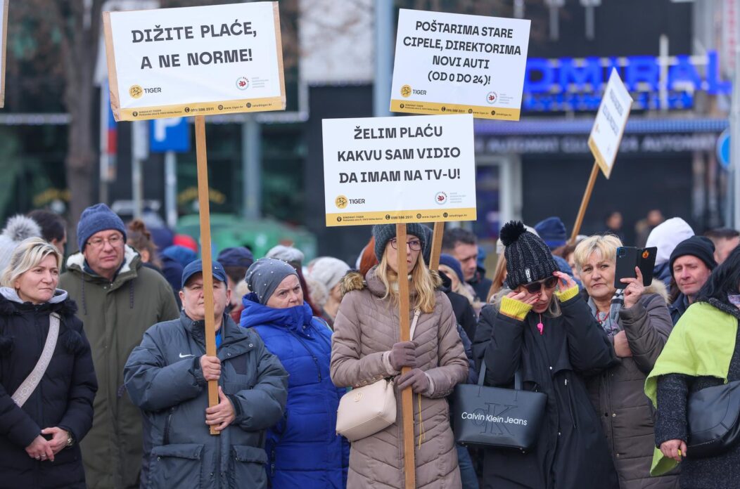 Zagreb: Prosvjed “Zajedno za veće plaće” u organizaciji Sindikata – Tiger, jednog od sindikata unutar Hrvatske pošte