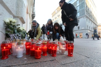 Rijeka:  Gra?ani pale svije?e za stradalog u?enika