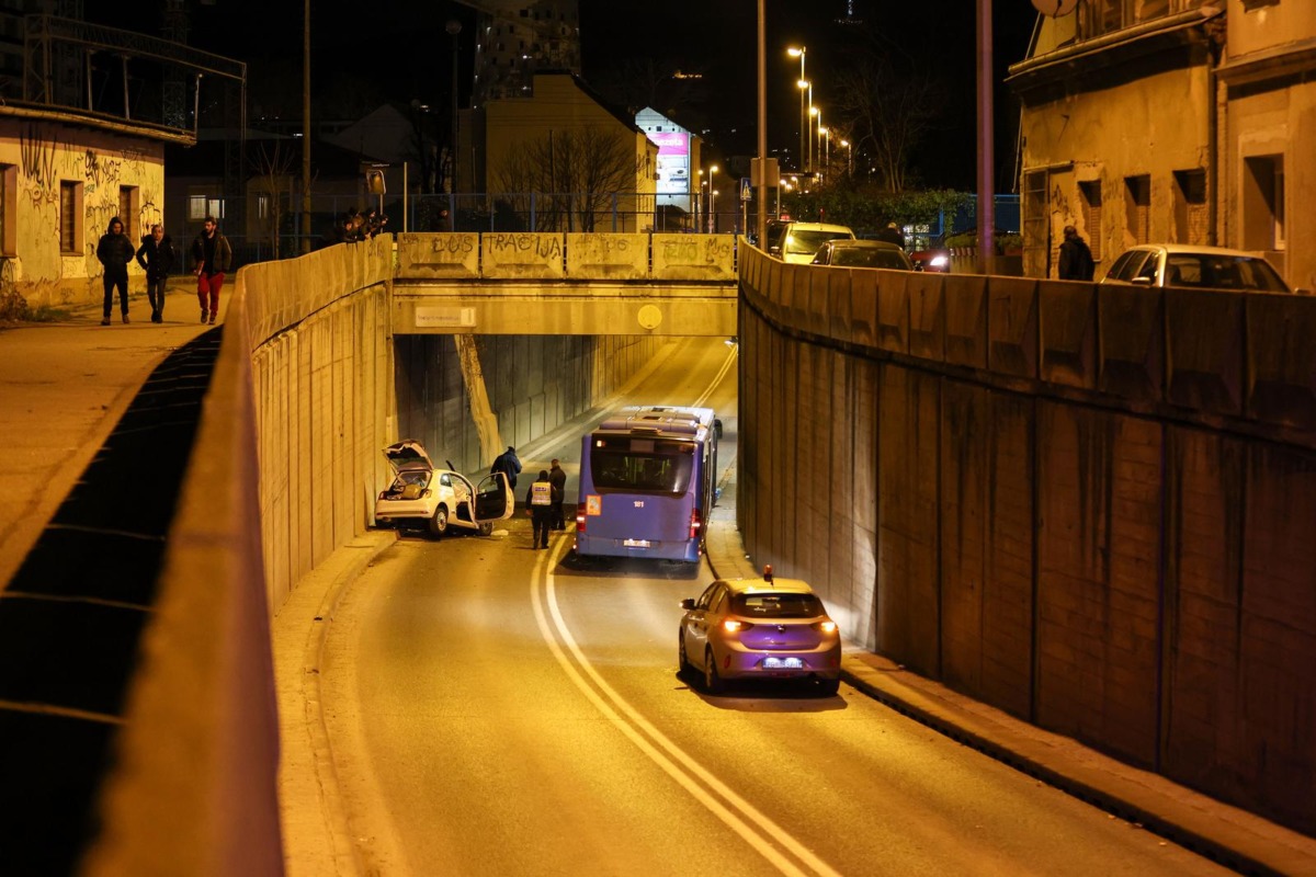 Zagreb: Pet osoba ozlijeđeno u sudaru osobnog automobila i autobusa u Selskoj ulici