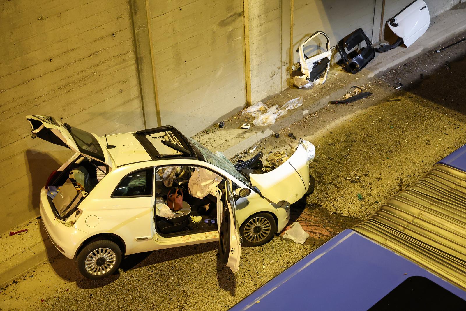 Zagreb: Pet osoba ozlijeđeno u sudaru osobnog automobila i autobusa u Selskoj ulici Zagreb: Pet osoba ozlijeđeno u sudaru osobnog automobila i autobusa u Selskoj ulici