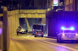 Zagreb: Pet osoba ozlijeđeno u sudaru osobnog automobila i autobusa u Selskoj ulici