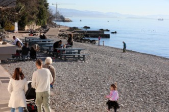 Rijeka: Gra?ani u etnji na plai Kantrida