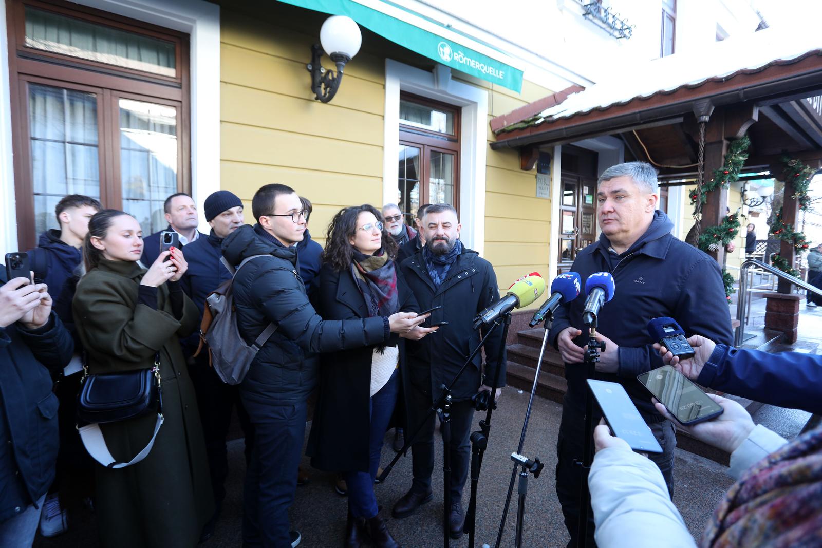 Fužine: Doček Nove godine u podne. Fužine: Doček Nove godine u podne.