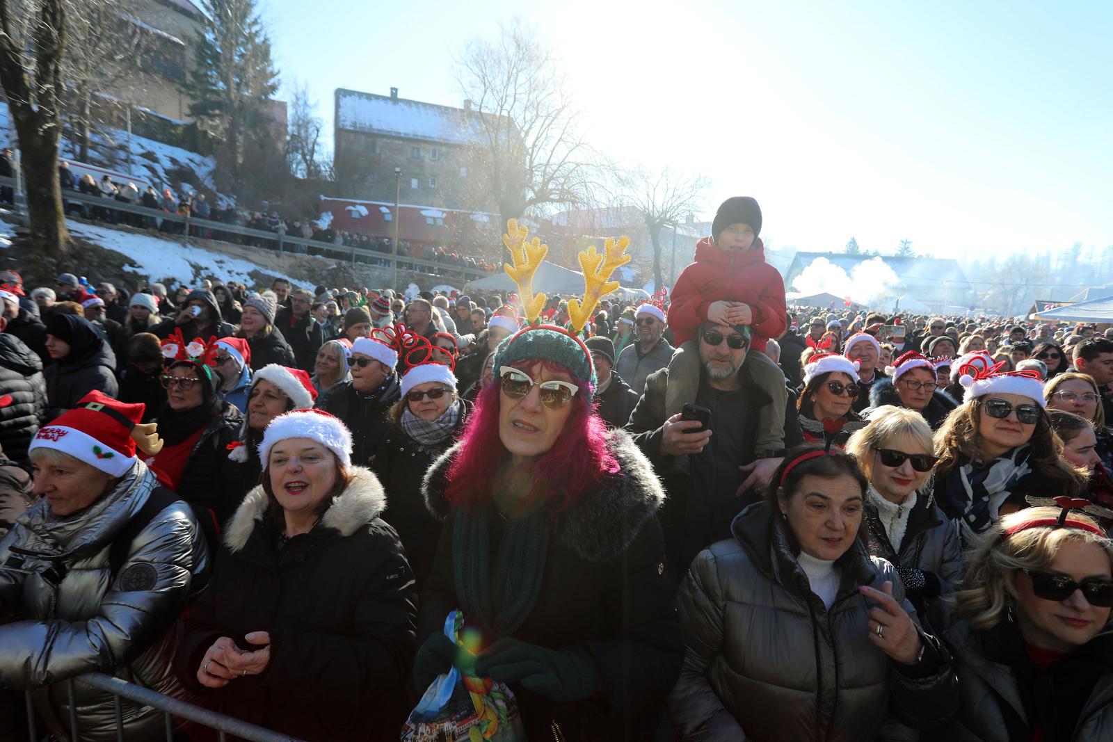 Fužine: Doček Nove godine u podne. Fužine: Doček Nove godine u podne.