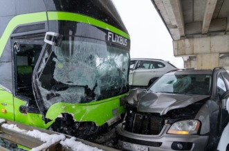 Lančani sudar busa i pet automobila kod Gospića