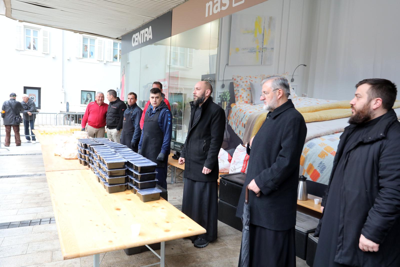 Rijeka: Proslava Badnjaka po julijanskom kalendaru Rijeka: Proslava Badnjaka po julijanskom kalendaru