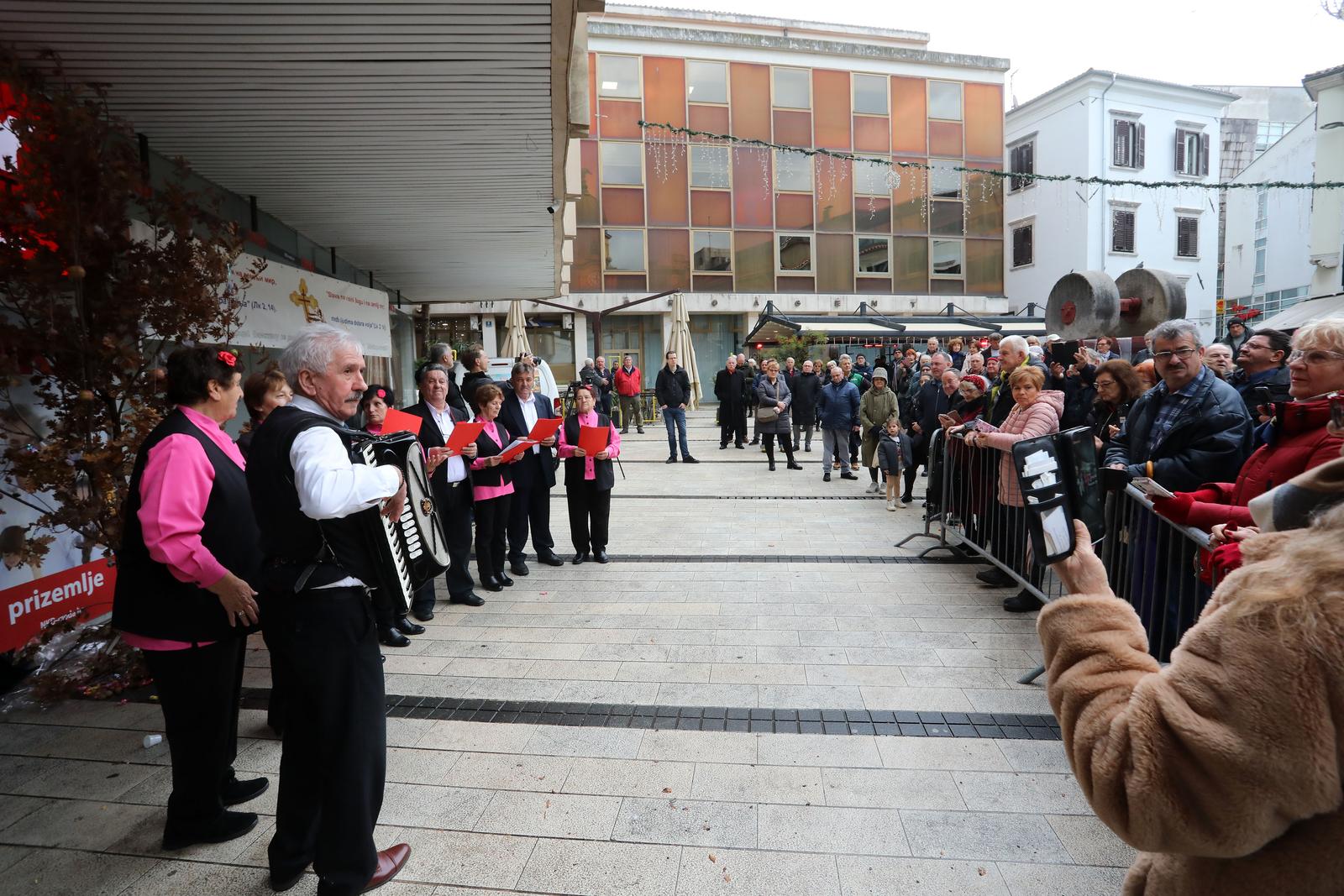 Rijeka: Proslava Badnjaka po julijanskom kalendaru Rijeka: Proslava Badnjaka po julijanskom kalendaru