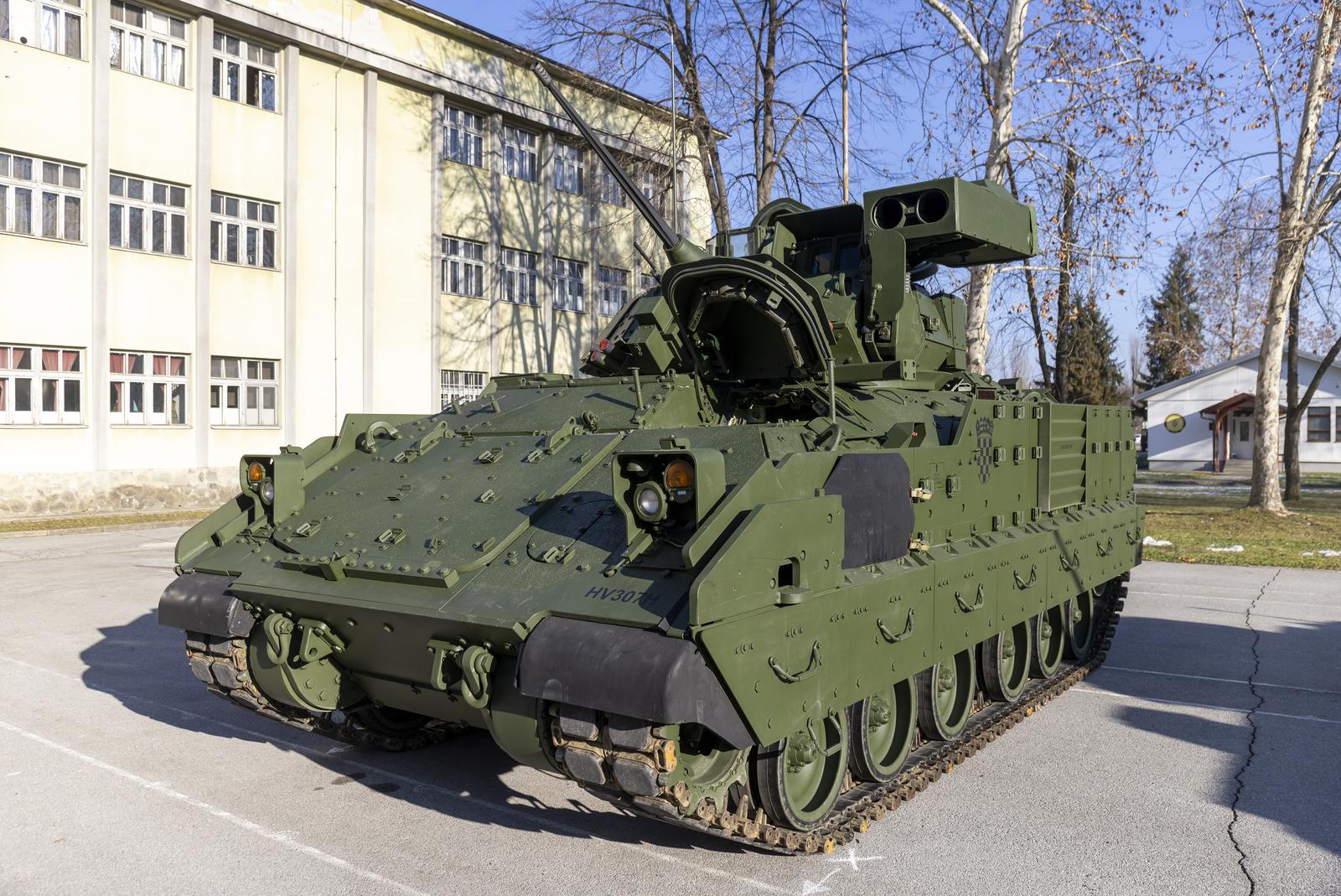 Našice: Svečana primopredaja prvih borbenih vozila Bradley Našice: Svečana primopredaja prvih borbenih vozila Bradley