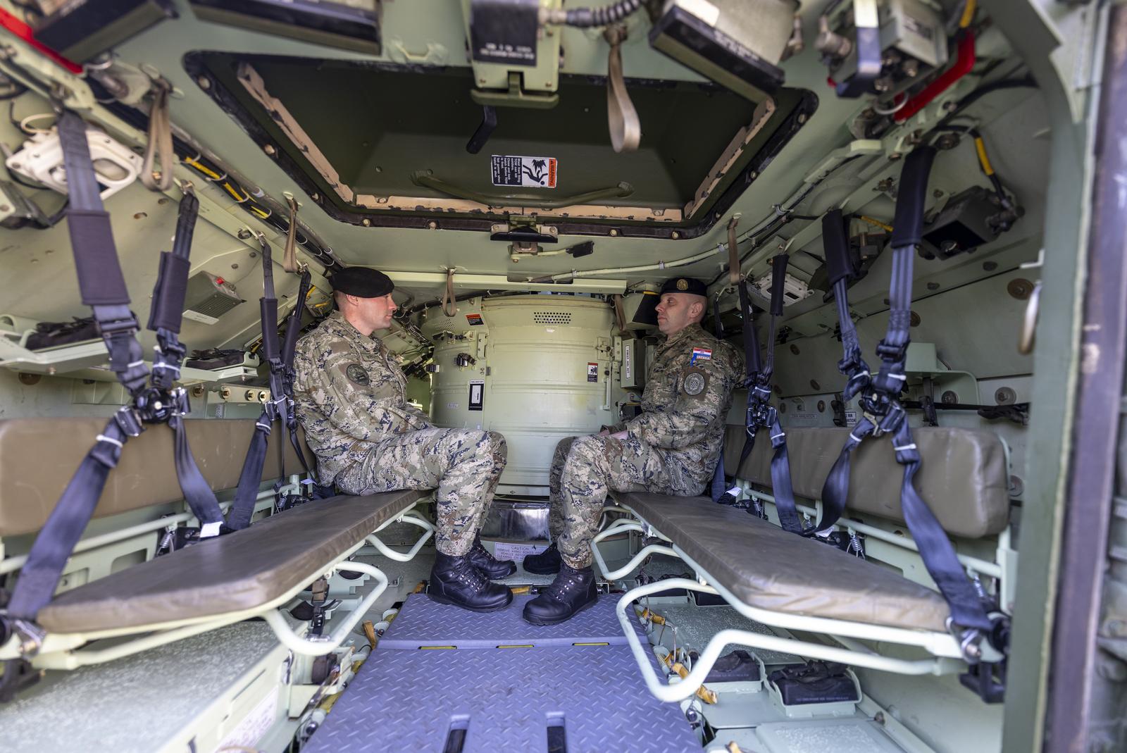 Našice: Svečana primopredaja prvih borbenih vozila Bradley Našice: Svečana primopredaja prvih borbenih vozila Bradley